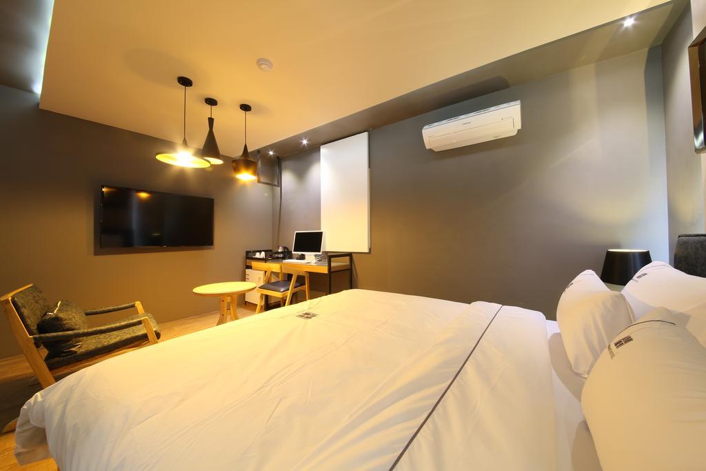 Avenue Hotel Jeonju Exterior photo