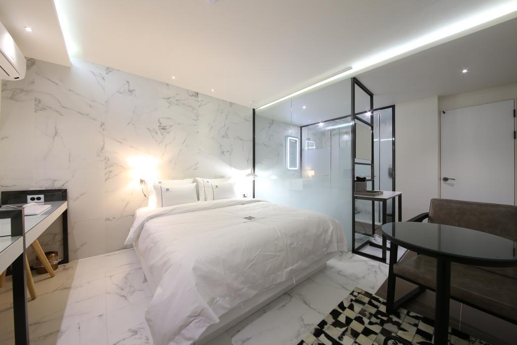 Avenue Hotel Jeonju Exterior photo
