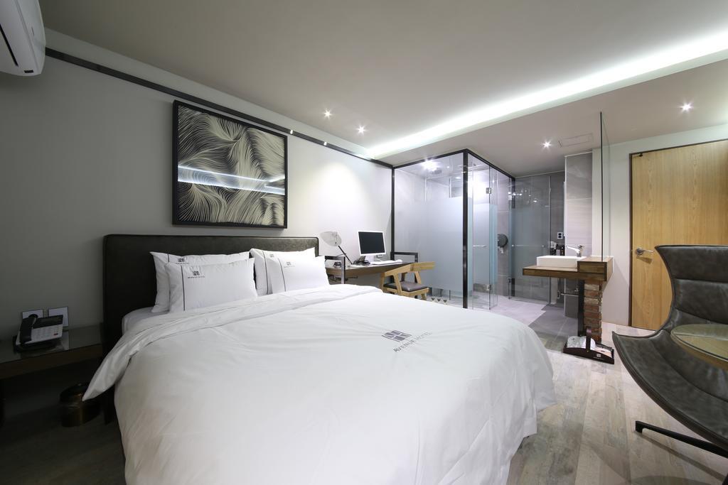 Avenue Hotel Jeonju Exterior photo