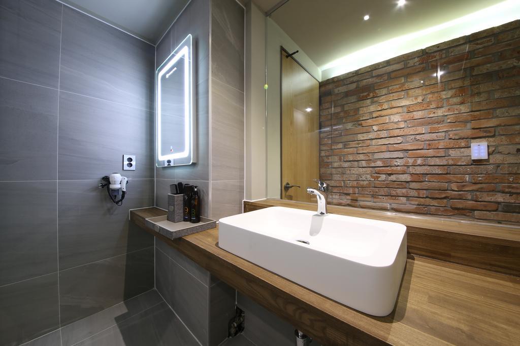 Avenue Hotel Jeonju Exterior photo